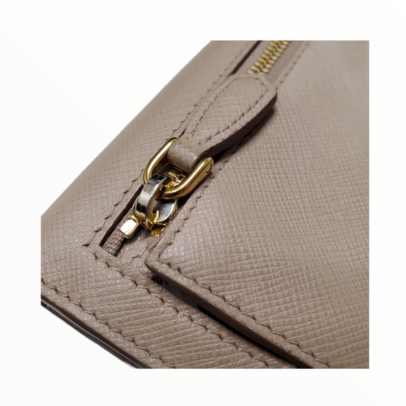 ‼️SOLD‼️PRADA LONG WALLET SAFFIANO SHINE LEATHER - Picture 10 of 14